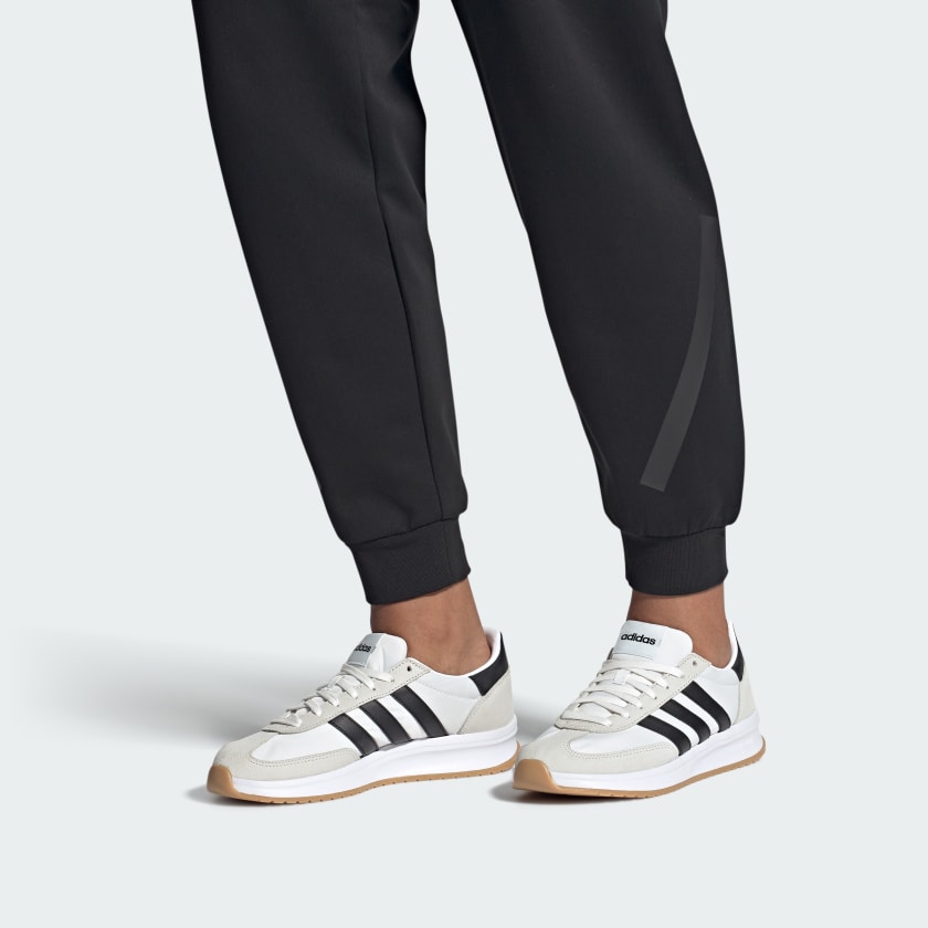 adidas men RUN 70s 2 0 Shoes